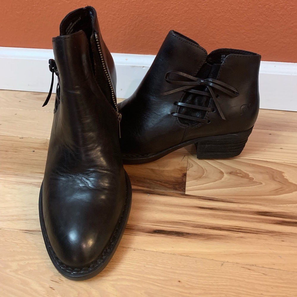 NWOT Born brand black leather ankle boots